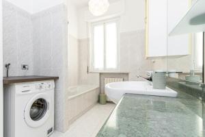 "Maison Olivia" il tuo affaccio sul mare