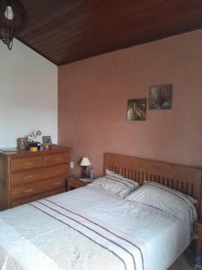 Large house 1 min from Porto da Barra and Manguinhos beach