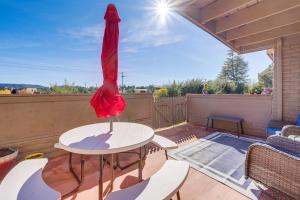 Red Rock Serenity! Walkable West Sedona Home