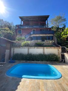 Linda casa com vista encantadora