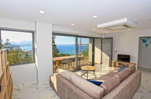 Alexis Zorba Villa - 2 Pools Sea View