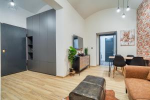 KYRA Apartments by Rentez