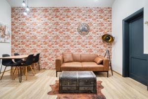 KYRA Apartments by Rentez