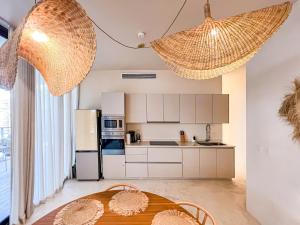 Gated 2BR apartment with rooftop pool