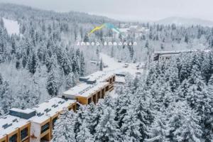 Premium Ski Retreat - Steps from Kokhta Gora