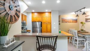 Cimarron Lodge 14 by AvantStay