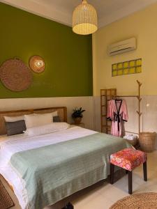 Serene City Hideaway in Phnom Penhs Heart