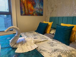 Bedford Town Contractors HQ, Park Your Van, Cosy Sleep, Fast Wifi