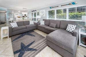 Sea Oats 106 Gulf Front condo