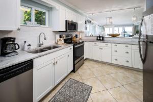 Sea Oats 106 Gulf Front condo