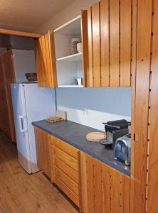 Cozy apartment with balcony and pool