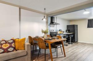 Bohemian Cozy 2-Bedroom Ideal Family Retreat