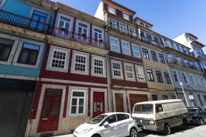 Elegant duplex, WiFi, Porto center