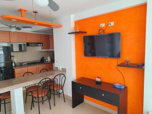 Apartamento grande enfrente del océano