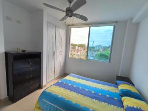 Apartamento grande enfrente del océano