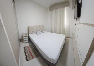 Apto 3 quartos 3 garagens prox ao Russi Meia Praia