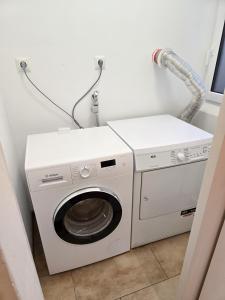 Mountain Peak Apartment