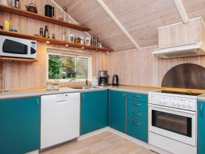 7 person holiday home in Ebeltoft