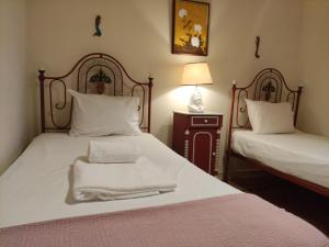 Classic 3BR Sintra Home near Beaches & Palaces