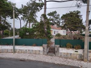 Classic 3BR Sintra Home near Beaches & Palaces