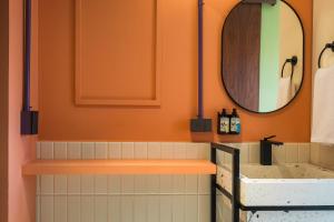 Nico Hotel & Residences