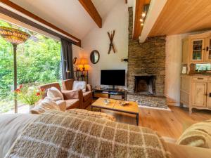Chalet in Hastière near Castle