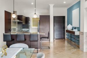 Beautiful Apartment a few of minutes to the Beach