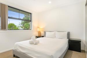 Kellyville Spacious Modern House Park&Lake