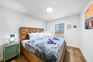 Steps from Ocean Art Deco 1BR & Free Parking