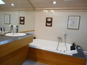 Appartement spacieux rénové · Navette ski · Linge, ménage et WiFi inclus - FR-1-358-133