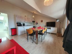 Appartement spacieux rénové · Navette ski · Linge, ménage et WiFi inclus - FR-1-358-133