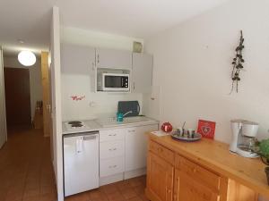 Studio confortable avec accès pistes, navette et parking. Pour 4 pers. - FR-1-358-139