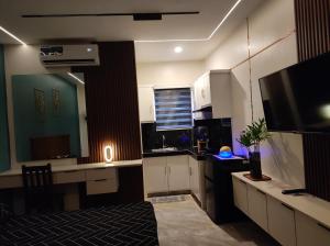 Sea Garden Suites V3 Bingag