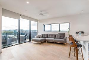 Bright Bowen Hills Apartment, Close to City Life