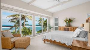 Beachfront Retreat w Ocean Views Bikes Balconies Ocean Haven by Avantstay