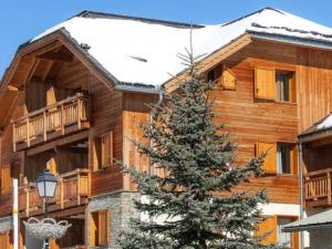 Appartement lumineux, accès jardin, proche pistes, parking privé - FR-1-358-313