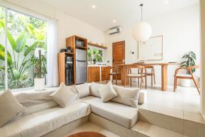 Brand New 2br Uluwatu villa 2 mins to beach