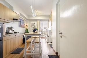 CoZ studio near MAKATI CBD MOA NAIA