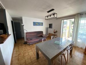 Appartement 6 personnes avec loggia dans résidence avec parking - FR-1-837-61