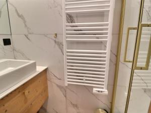 Magnifique 4 pièces rénové, skis aux pieds, 6-7 pers., sud - FR-1-182-273