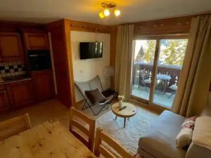 Appartement à Méribel 4 pers, piscine, skis aux pieds - FR-1-411-1007