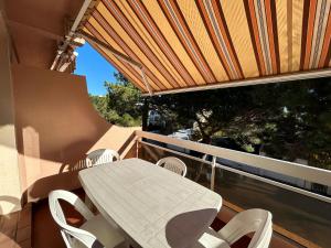 Appartement 6 pers. proche plage avec parking - FR-1-837-65