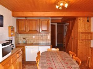 Appartement spacieux avec balcon exposé SudOuest et connexion WIFI - FR-1-693-120