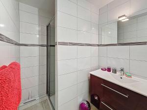 Appartement lumineux proche centre ville avec balcon et parking - FR-1-693-121