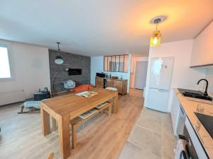 Superbe logement skis aux pieds, calme avec parking, près Montgenèvre - FR-1-445-233