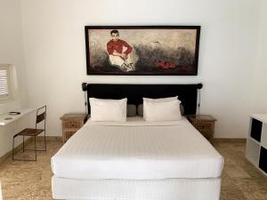 Tropical Oasis 2 BR Villa - Near Beach