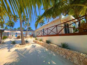 Zanzibar Beach House-West