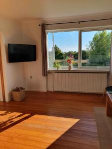 Lovely Holiday Home With Views Of Fields