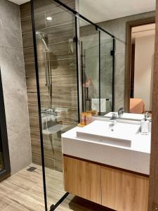 Ecopark Landmark1 Onsen 2-bedroom apartment, sauna