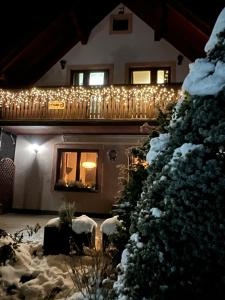 LAWENDOWA PRZYSTAŃ - dom nad rzeką - Brenna, 10 osób, sauna, balia z jacuzzi, ogród, plac zabaw